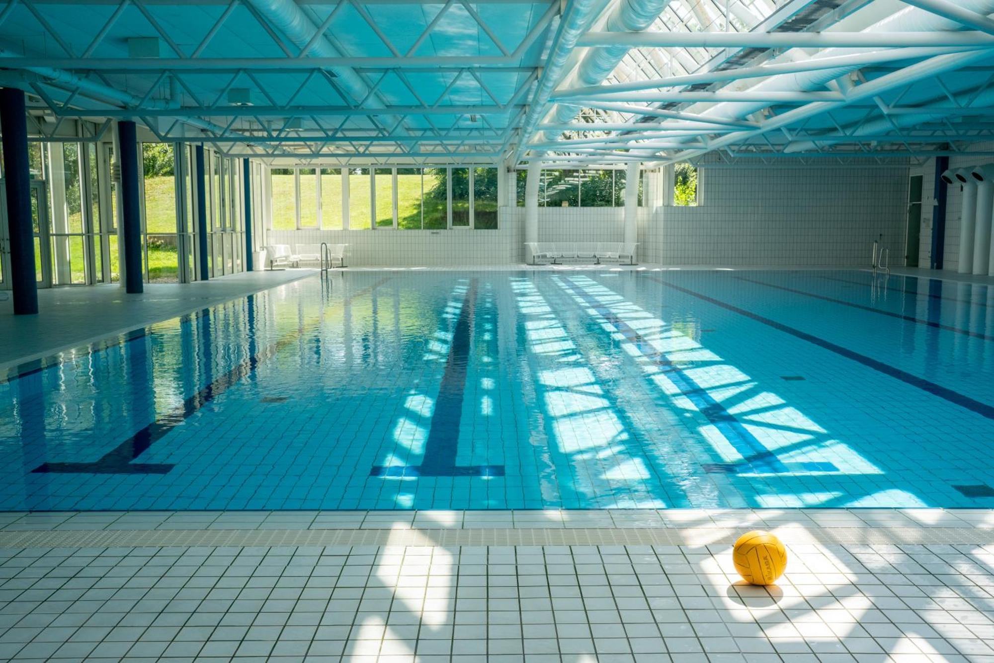 Hotel Sportschule Oberhaching Extérieur photo