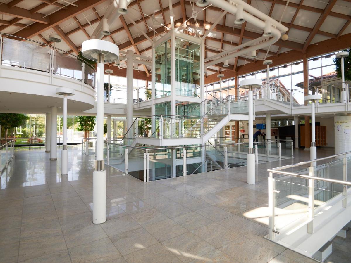 Hotel Sportschule Oberhaching Extérieur photo