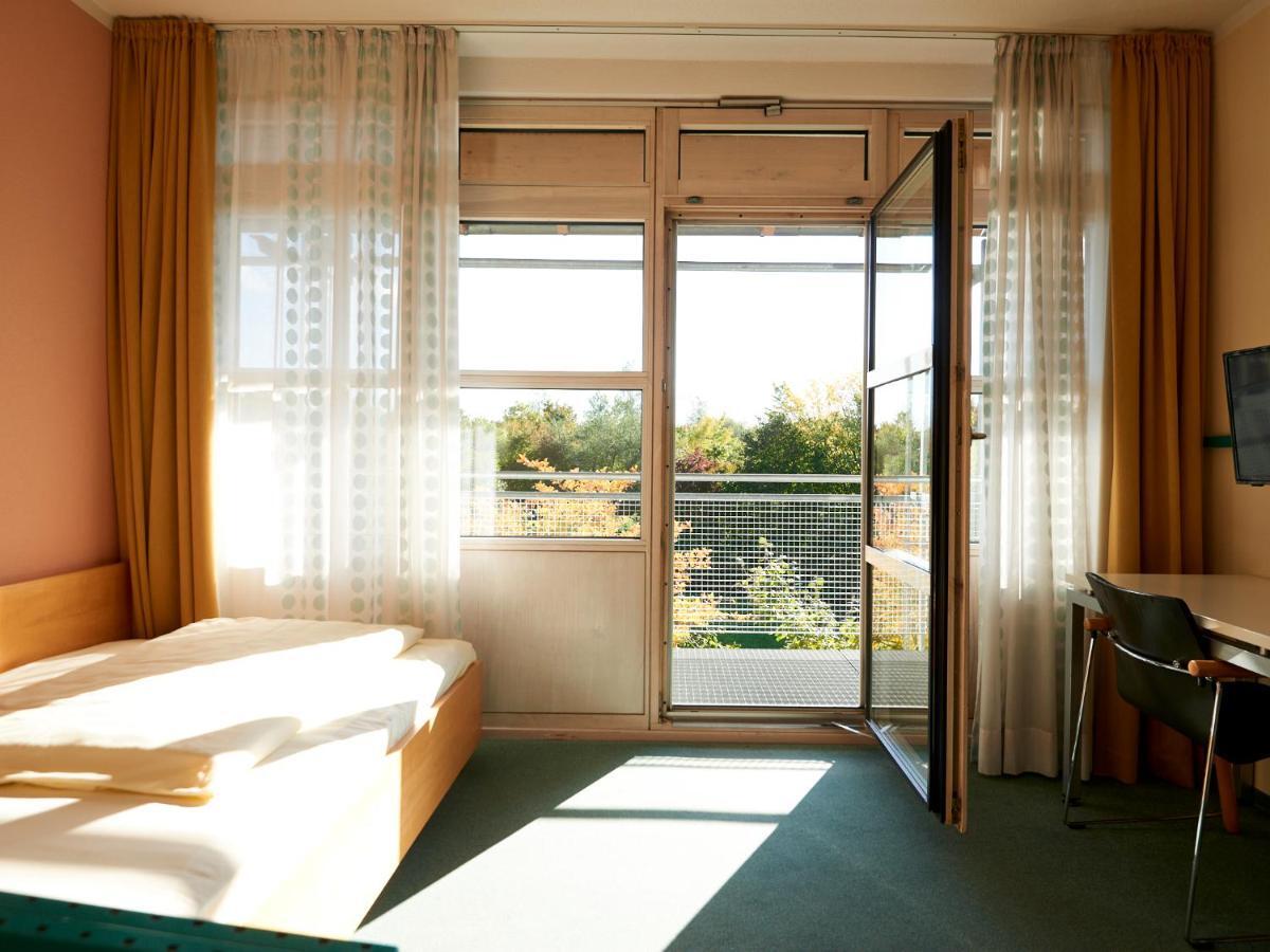 Hotel Sportschule Oberhaching Extérieur photo