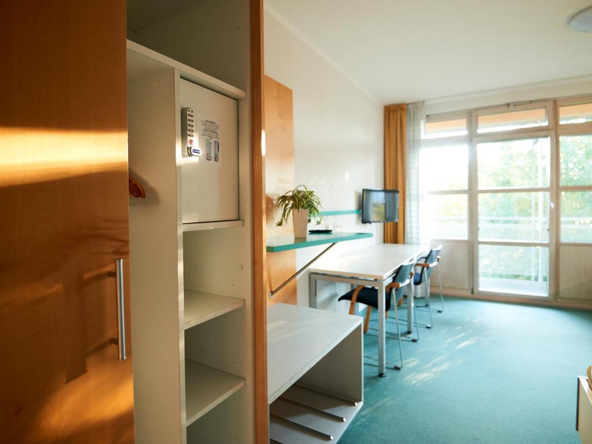 Hotel Sportschule Oberhaching Extérieur photo